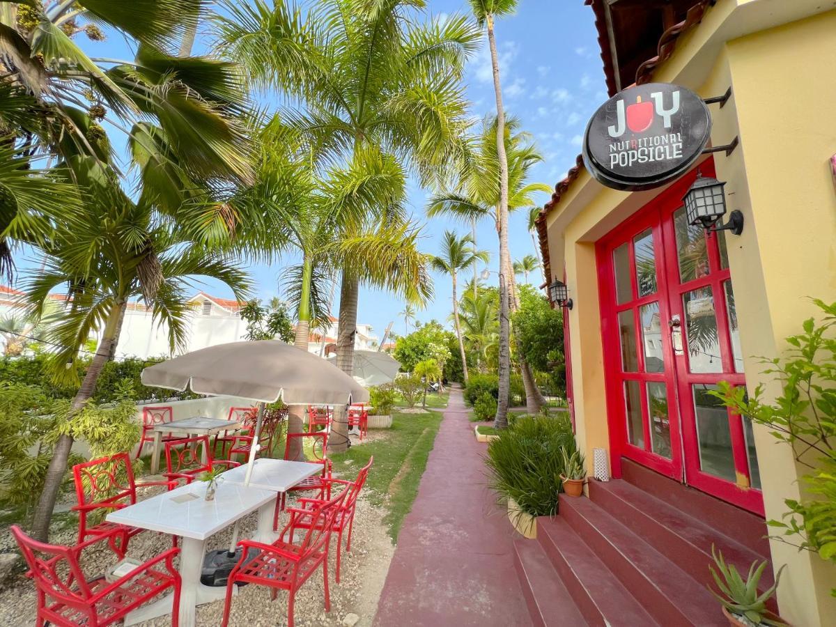 Vacation Studios With Rooftop Pool, Beach Club, Spa, Restaurants - Ducassi Collection - Playa Los Corales Пунта-Кана Экстерьер фото